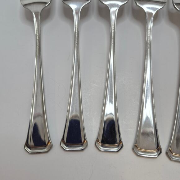 Oneida SSS Maestro St Leger Salad Forks Set of 7 Forks Stainless - Picture 8 of 15